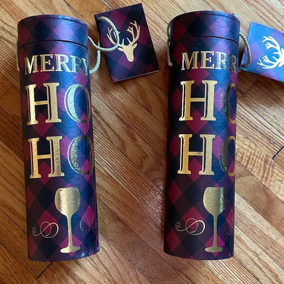 Wine Christmas Gift Bag Bundle! - Picture 2 of 2